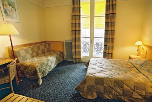 Hotel Le Bourbon Pau Centre Quarto foto
